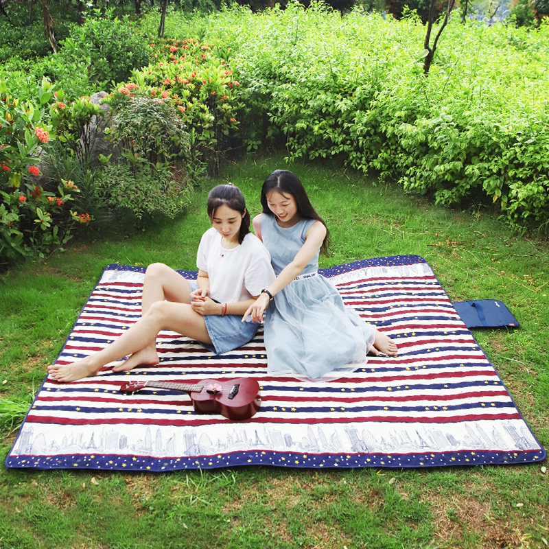 Outdoor moisture proof mat Machine washable picnic mat 3mm thickened ultrasonic picnic tent portable spring tour waterproof mat