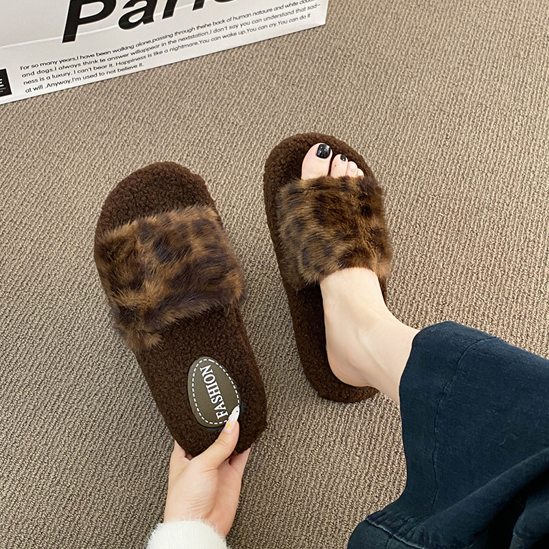 Leopard Print Brown Furry Slippers for Women, Trendy for Outdoor Wear, Autumn and Winter 2026, Super Popular New Style, High-End Thick-Soled Home Cotton Slippers Leopard Print Brown Furry Slippers for Women, Trendy for Outdoor Wear, Autumn and Winter 2026, Super Popular New Style, High-End Thick-Soled Home Cotton Slippers