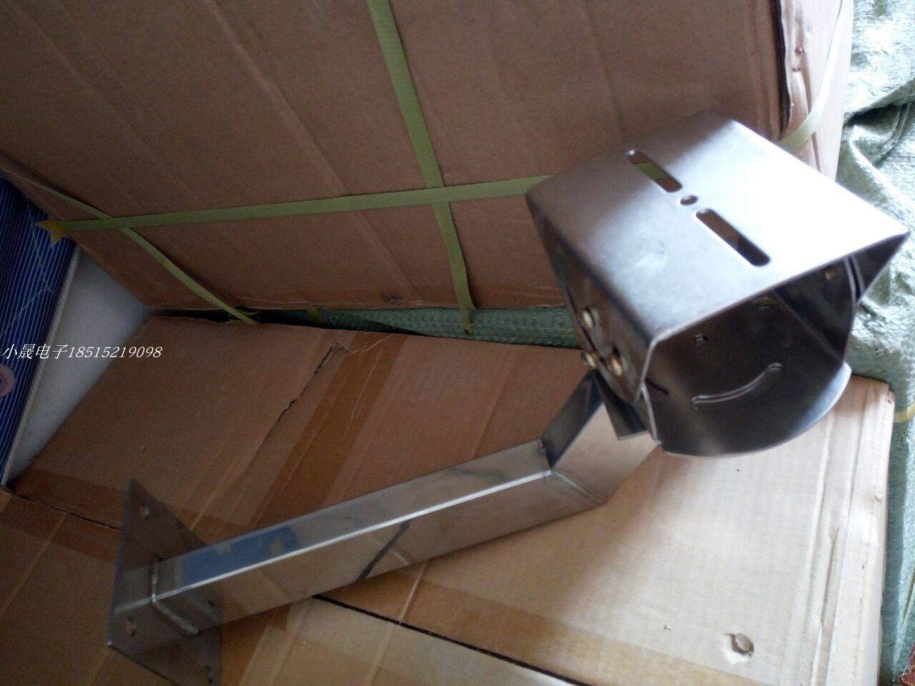 Monitoring gimbal stainless steel bracket large duckbill universal joint large camera explosion-proof shield special thickening