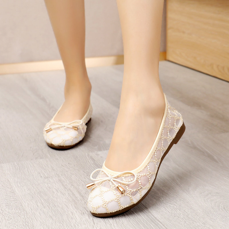 Summer old Beijing cloth shoes women's flat beanie shoes hollow breathable women's mesh shoes bow soft bottom comfortable mother shoes