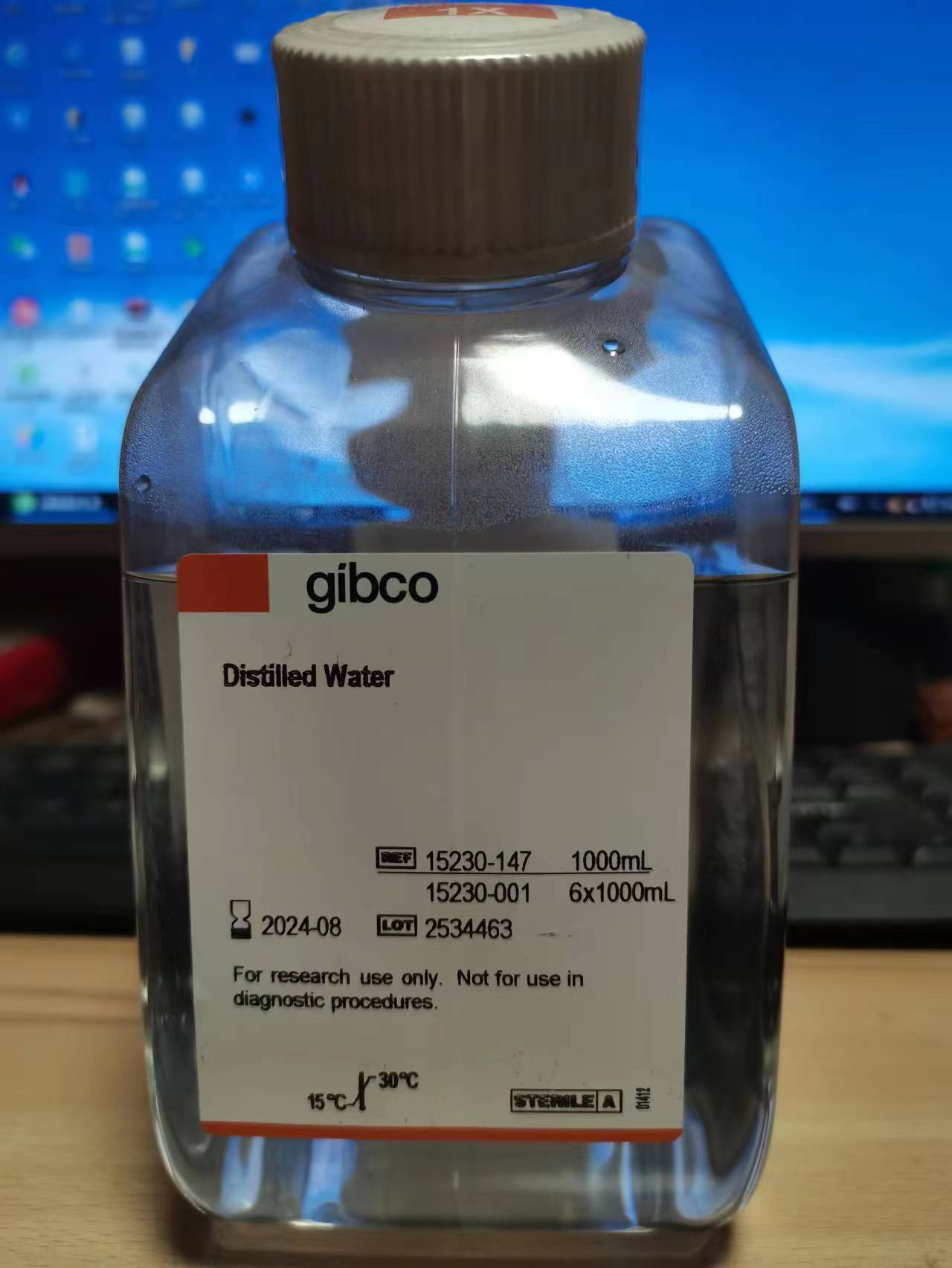 含票 Gibco 15230147 Distilled Water(蒸馏水) 15230-147 1000ml