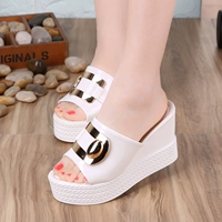 Mùa hè 2019 dép mới nêm không trơn đế dày đế giày đế xuồng cao gót đế xuồng một từ kéo dép nữ - Dép dép fila