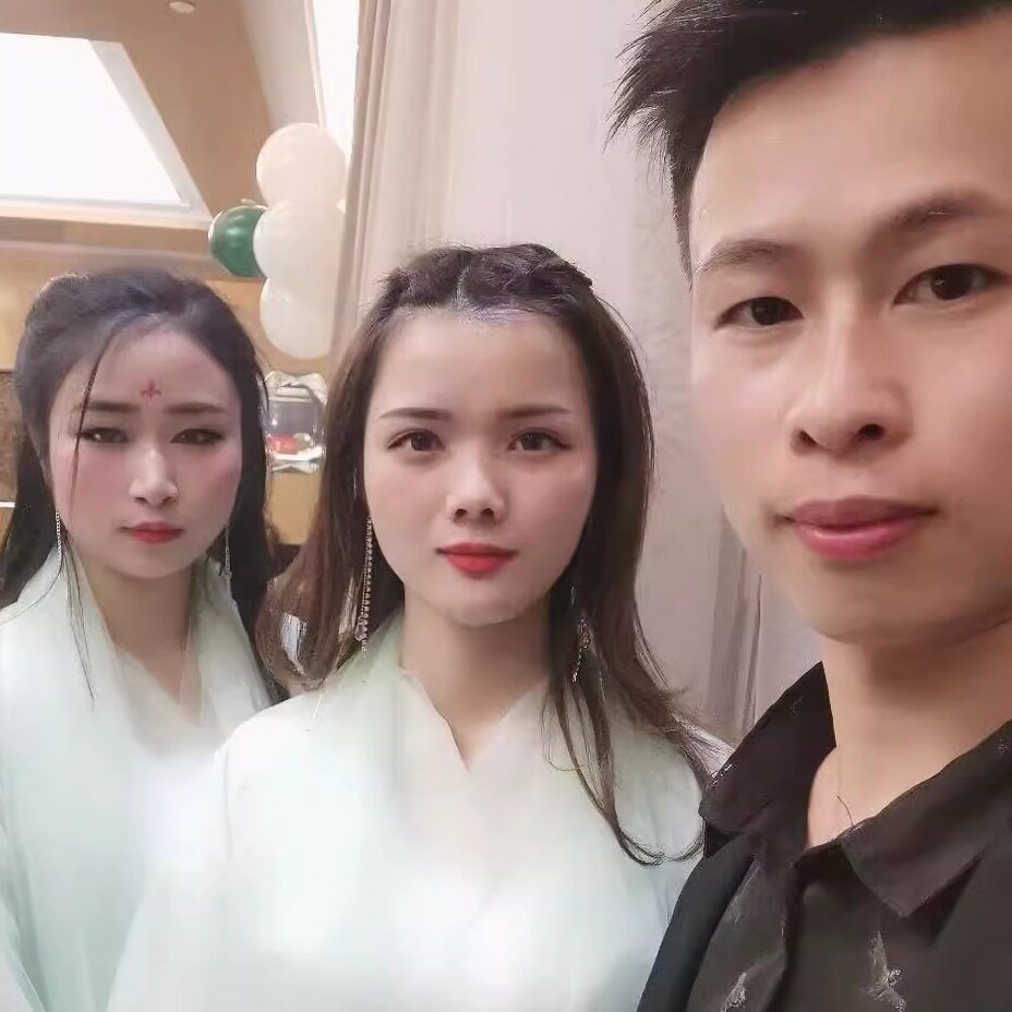 惠姿美护肤的LOGO