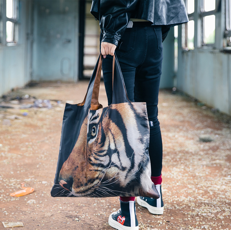 Loqi protect the earth environment-friendly bag lightweight folding shopping bag stylish one-shoulder hipster backpack Malayan tiger