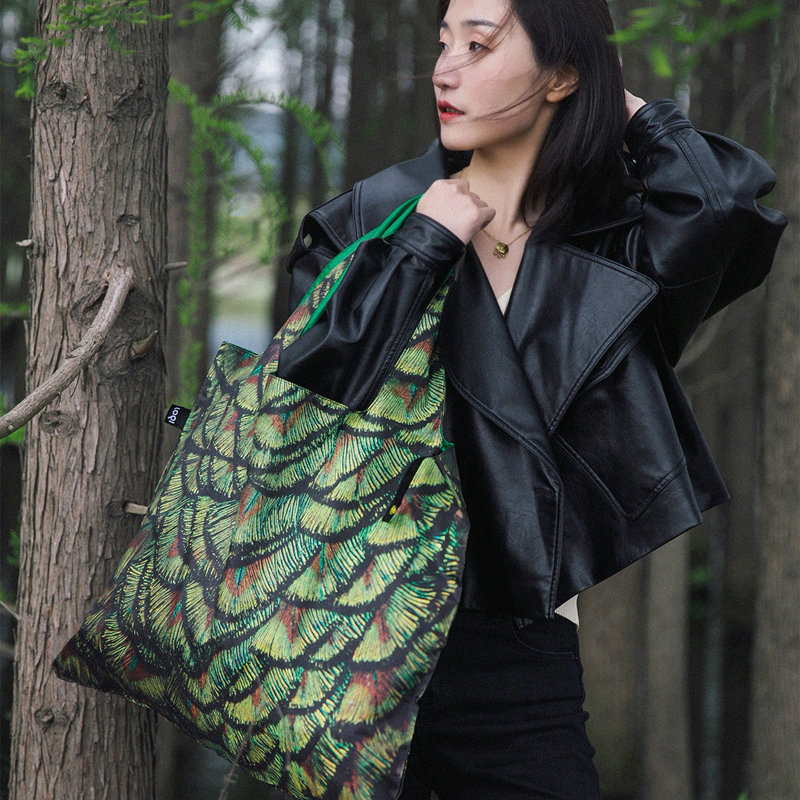 Loqi Eco-friendly Shopping Bag with Animal Pattern Shopping Bag Art Fashion Woman Bag Lightweight Fitness Travel Blue Peacock