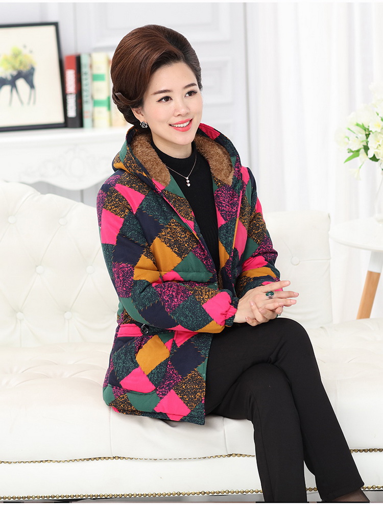Áo khoác lông cho nữ trung niên kích thước lớn cho mẹ tải dày cộng với nhung nhung phù hợp với bà ngoại đầm dài qua gối cho tuổi trung niên