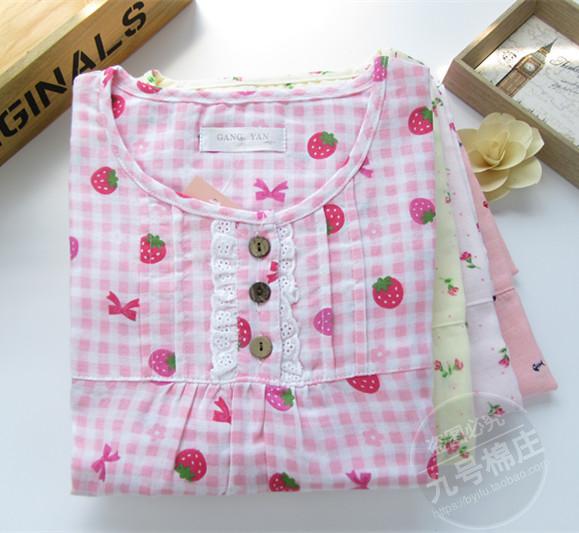 Bông gạc đôi nightdress nữ ngắn tay mùa xuân và mùa hè phần mỏng cotton đồ ngủ phần dài dâu tây tươi hoa nhà ăn mặc