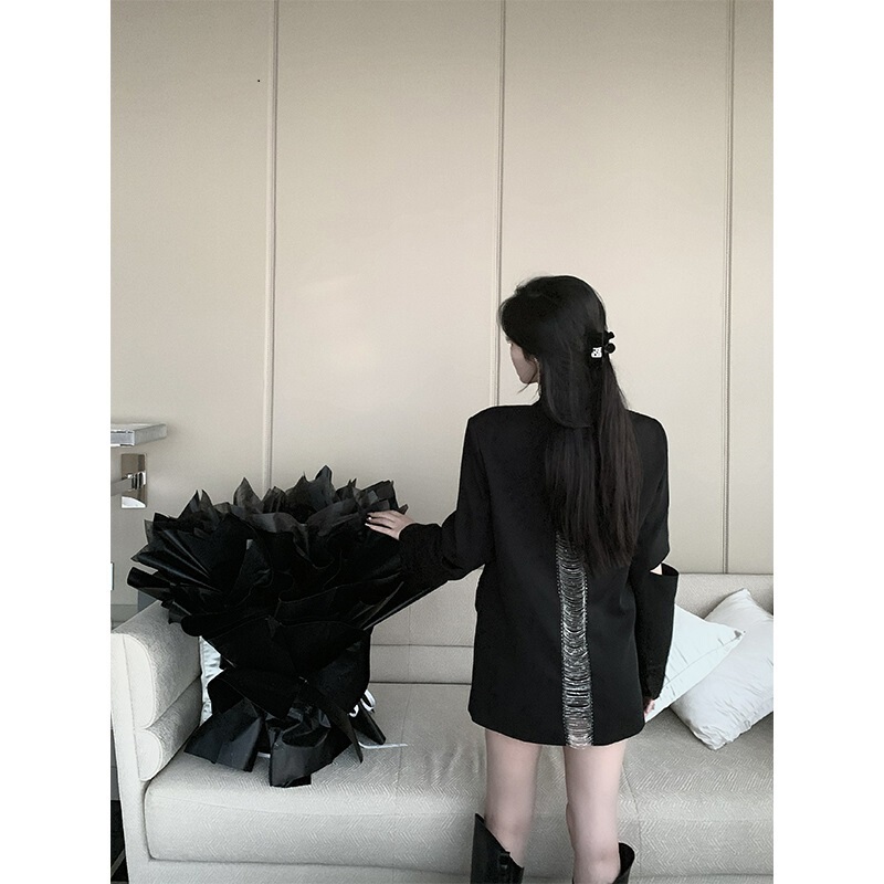 Hollow Chain Black Suit New Style Jacket for Women, Spring and Autumn Design, Trendy Loose Fit, Slimming Casual Blazer Top