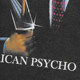 American Psycho AmericanPsycho ຄົນເຈັບຈິດ Retro Washed Cotton ແຂນສັ້ນບ່າຂວາເສື້ອທີເຊີດຜູ້ຊາຍ