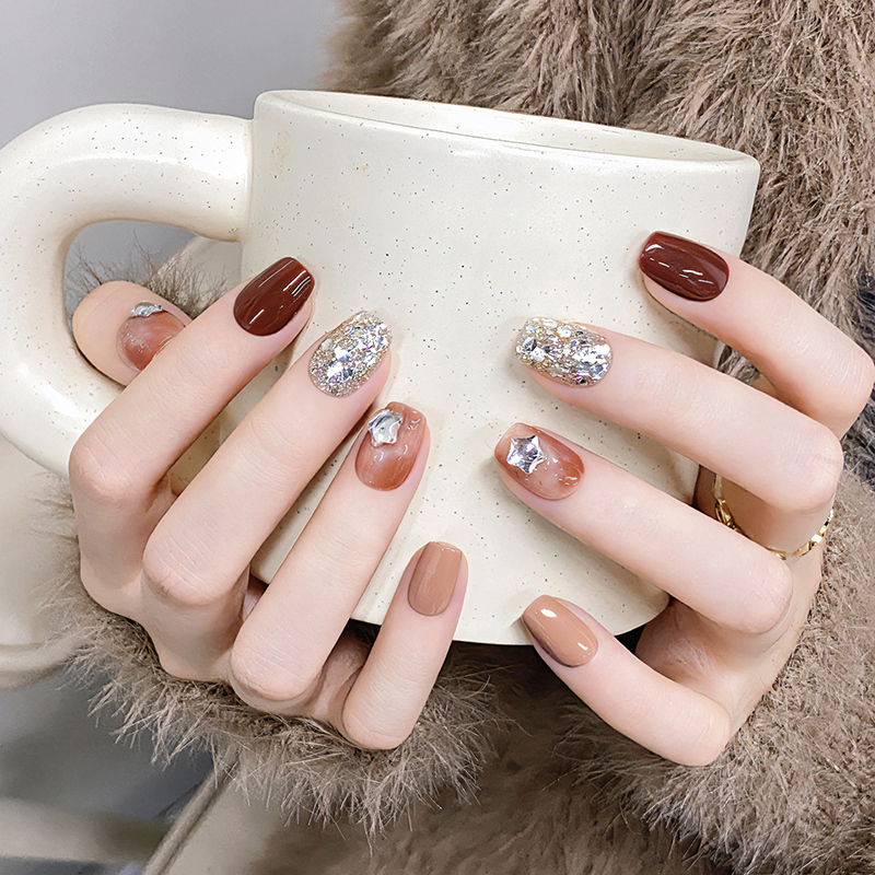 Yunxi Pure Handmade Milk Tea Amber Wearable Nails 2023 New Autumn and Winter Finished Manicure High-End Nail Stickers