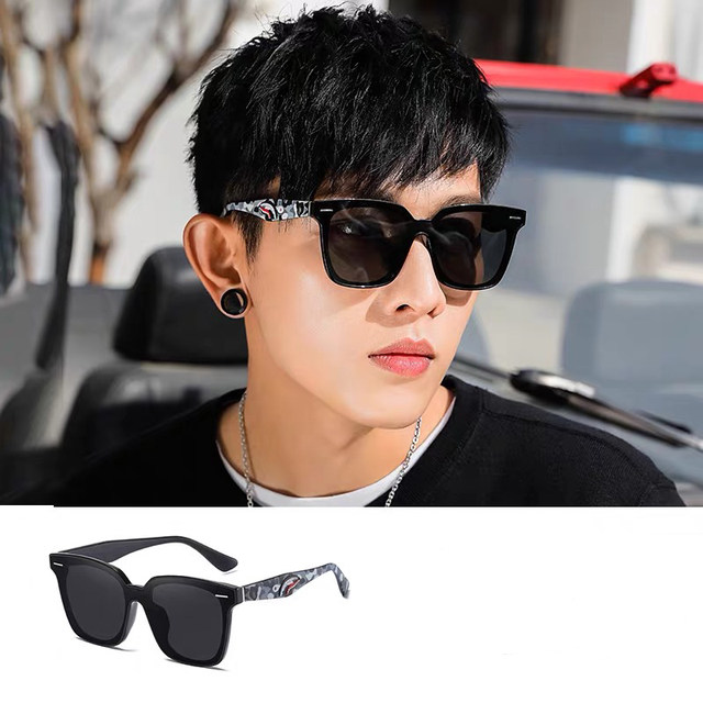 New Harajuku street fashion brand camouflage three-dimensional shark glass sunglasses men's large frame square sunglasses couple glass