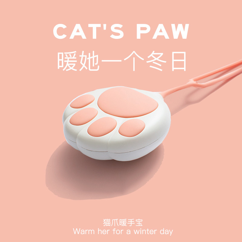 Girl's birthday gift gives girlfriend to her girlfriend walking, small and ceremonial high-level practical special