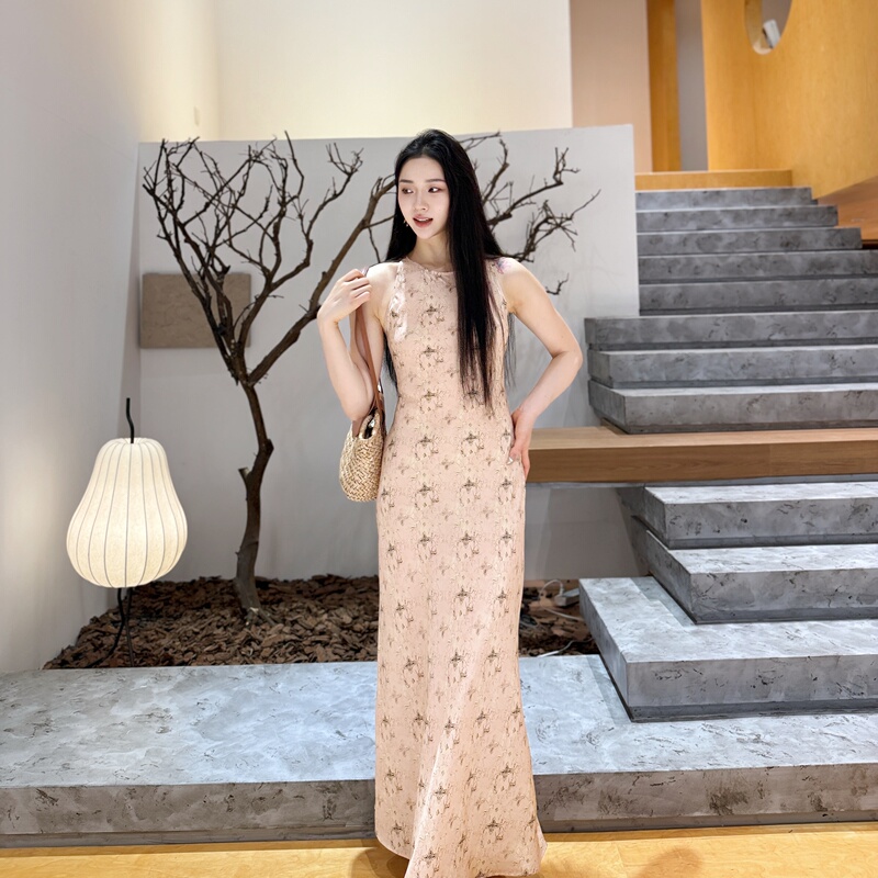Yanchen | 100% Mulberry Silk | 45 ° Bias-Cut | 18mm Double Crepe Slimming Tank Dress-7033