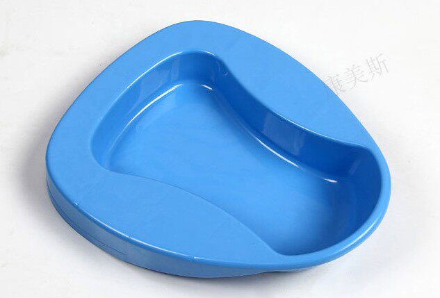 Disposable plastic basin potty for maternal use