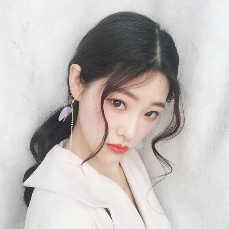 The dragon shall be divided between the two sides of the sea wig film and the two sides of the sea and the sea air repairing face without a mark and a real hair and a sea piece