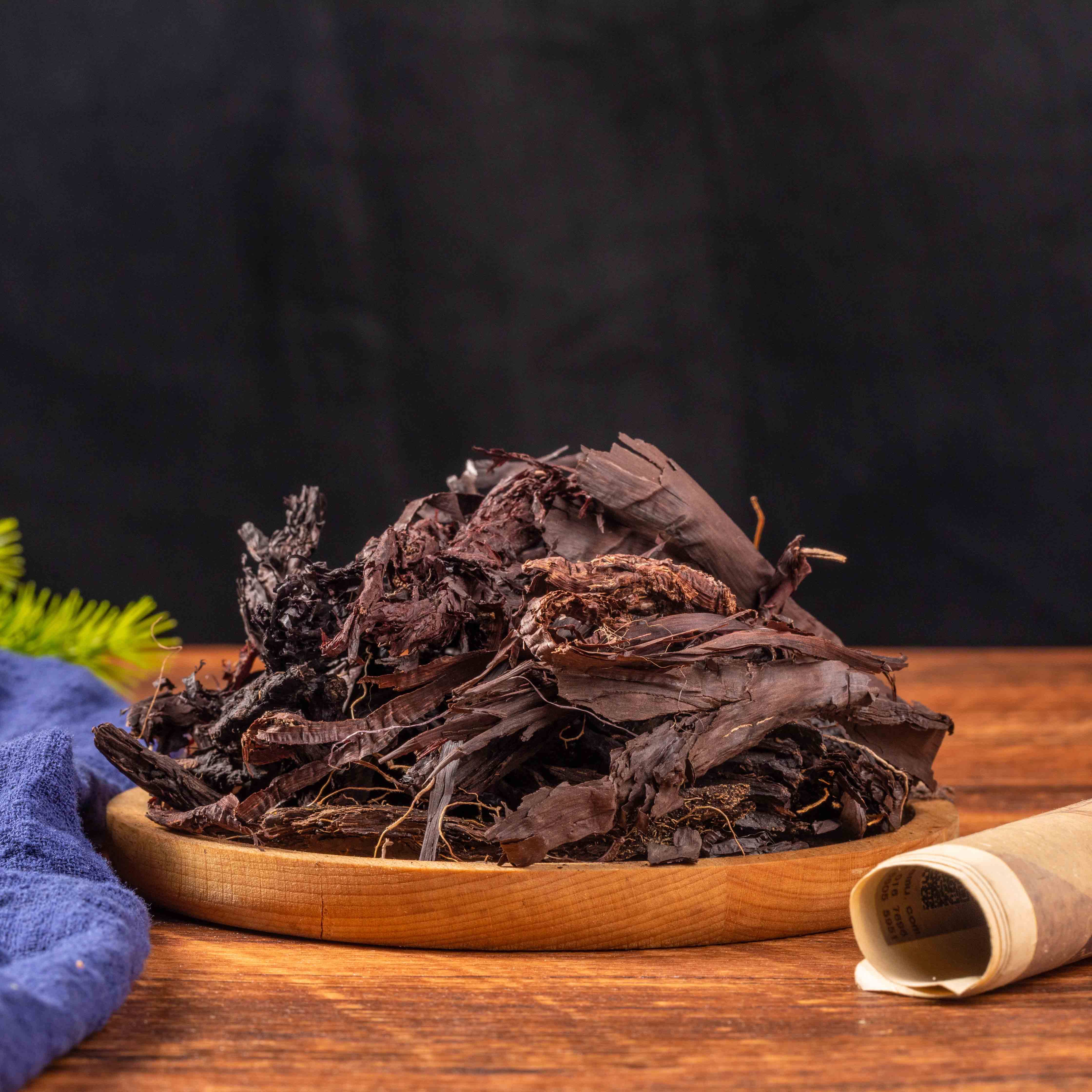 Xinjiang gromwell 50g made of red oil Chinese herbal medicine hard gromwell root spice Upper color wild non-special class gromwell powder oil