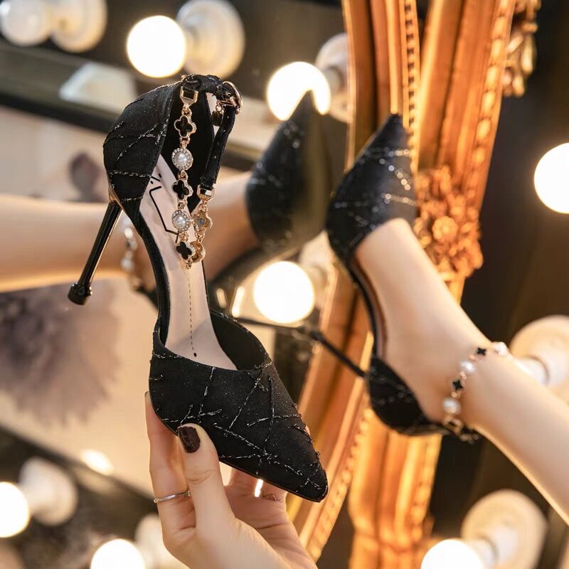 Soft Leather Closed-Toe Small Size 313233 Sandals for Women, Elegant and Sexy Pointed Toe Hollow High Heels, Large Size 41 to 43