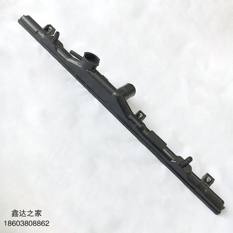 KIA Qianli Ma water room water tank cover plastic box water nozzle Geely beauty leopard Jianghuai Tongyue water tank accessories