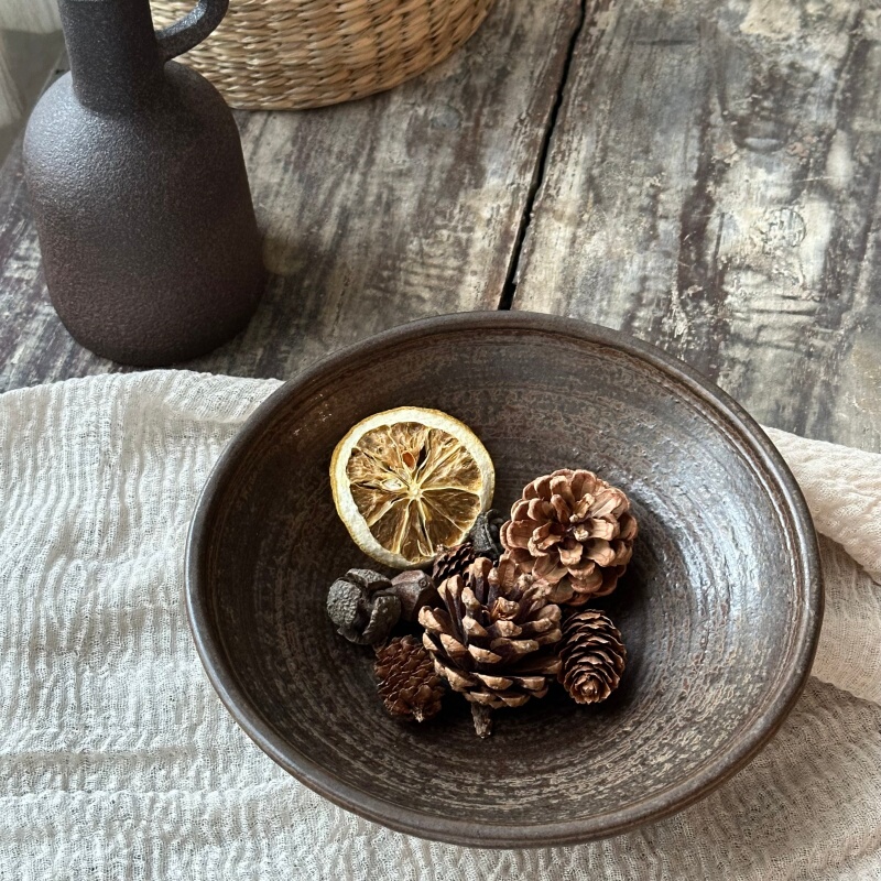 Zhangzhang's Store·Red-Brown 8inch Threaded Deep Plate for Stir-Frying Coarse Pottery Japanese Tableware Retro Home Use for Guesthouses Zhangzhang's Store·Red-Brown 8inch Threaded Deep Plate for Stir-Frying Coarse Pottery Japanese Tableware Retro Home Use for Guesthouses