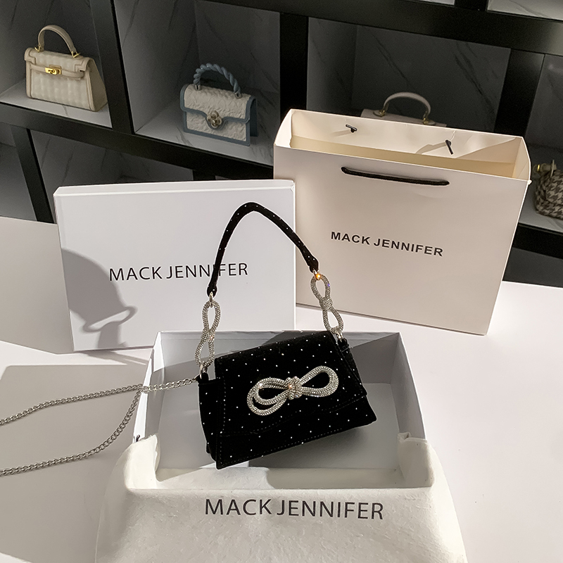 Women's Bag with a High-End, Light Luxury Feel, Featuring a Bow and Rhinestones, Small Square Bag for Women, 2025 New Spring/Summer Handbag, Shoulder Bag, Crossbody Bag Women's Bag with a High-End, Light Luxury Feel, Featuring a Bow and Rhinestones, Small Square Bag for Women, 2025 New Spring/Summer Handbag, Shoulder Bag, Crossbody Bag