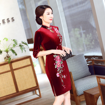 New retro improved gold velvet qipao dress with dress woman big code Mama dress with long high-end evening gown texture