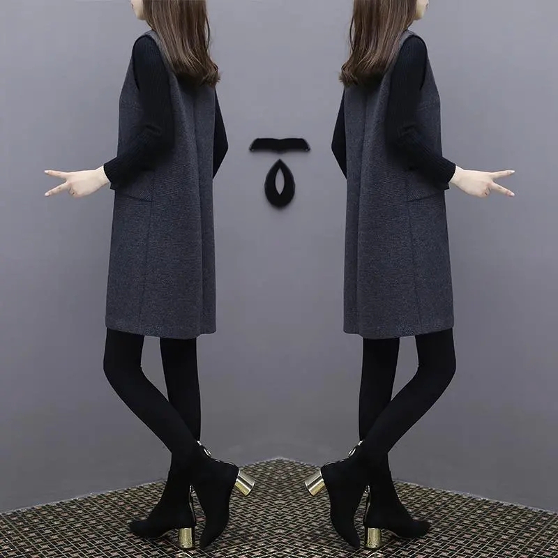 2026 Spring and Autumn New Style Woolen Dress Sleeveless Vest Versatile Loose Fit Sweater Dress Two-Piece Set Trendy