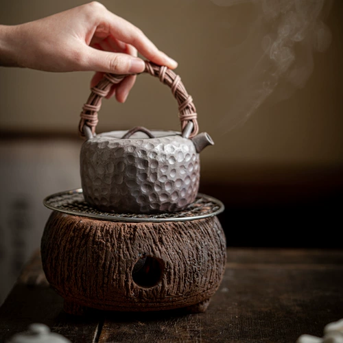 Полный набор небольшого оборудования для приготовления чая в китайском стиле вокруг плиты, жареный чай, вино, закуски, угольная чайная плита, элитный чайник, небольшая огневая плита.