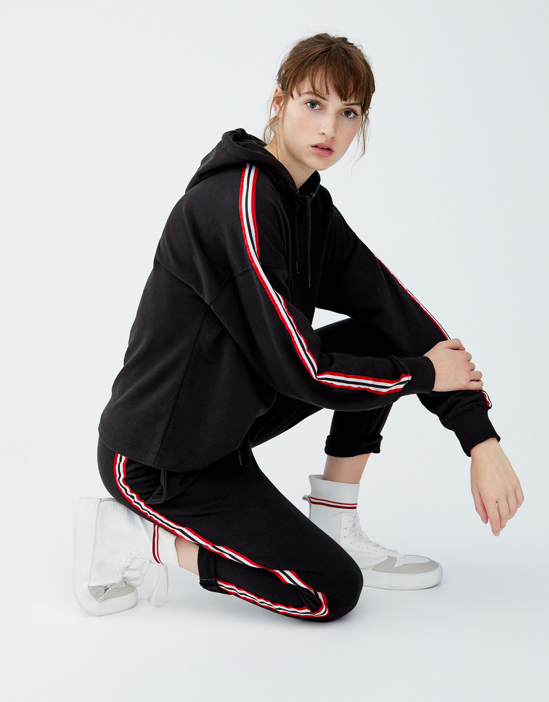 PullAndBear nữ mùa thu 2018 mới màu tương phản bên hông quần thể thao harem 09680361 quần áo