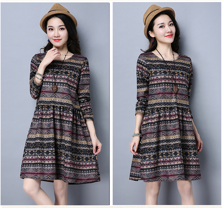 Kích thước lớn của phụ nữ 2017 mùa thu và mùa đông quốc gia mới in ấn phong cách loose mỏng trung dài đáy Một từ dài tay ăn mặc đầm công sở cao cấp