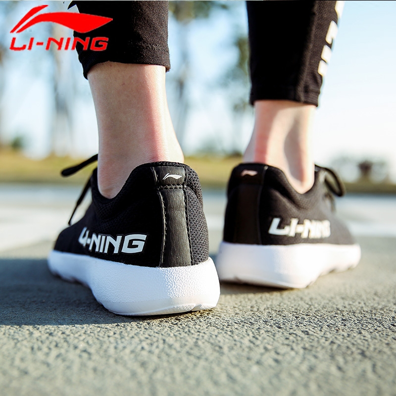Li Ning sports shoes women's running shoes women's shoes 2022 spring new lightweight black mesh breathable casual shoes running shoes