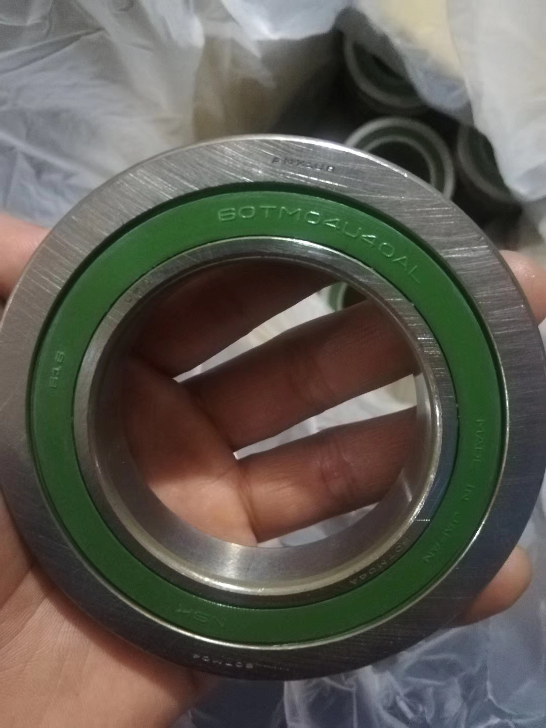 Car gearbox 60TM04U40AL with snap spring trough wave box original bearing