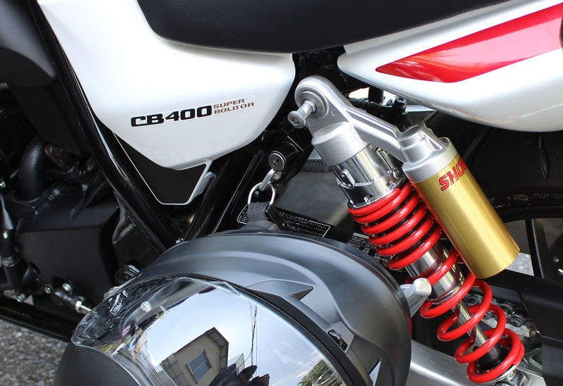 Шлем замок 适用本田cm500叛逆者cm300 cb400x f cb1100改装配件头盔锁防盗锁 Amati