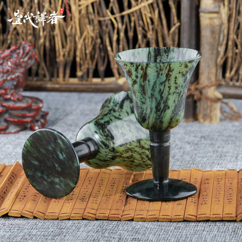 夜光杯　中国甘粛省酒泉の特産　未使用美品　化粧箱入り10枚セット 夜光杯 中国甘粛省酒泉の特産 未使用美品 化粧箱入り10枚