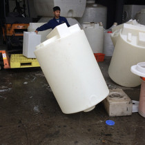 1000L cone-shaped bottom plastic bucket anti-corrosion acid-resistant PE material chemical liquid detergent mixing tank dosing box 1 ton