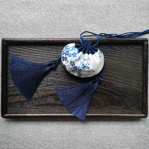 Фестиваль лодок -драконов Древние предохранители, пустая сумка, висящая шея с ханфу аксессуары, вышивая сливовая лента, комарская репеллентная по -прежнему благовония сумка