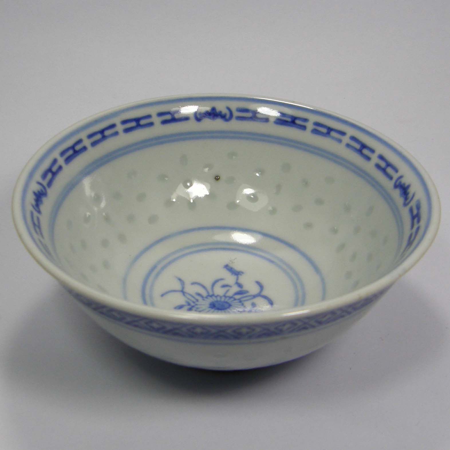 Jingdezhen Guangming Porcelain Factory Blue and White Linglong Flower Heart 11cm Small Zhengde Gong Bowl Mitong Porcelain Factory Goods Old Porcelain