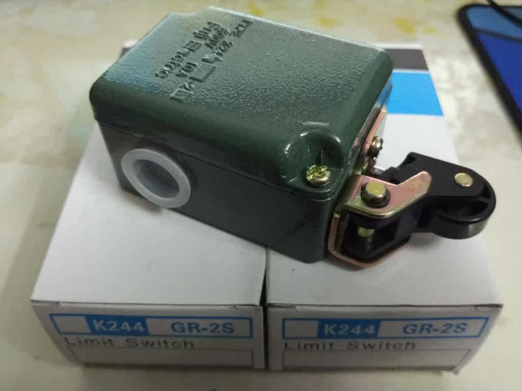 Domestic travel switch Fuji section K244 roller limit stroke switch K244 GR-2S self-rejiggling switch