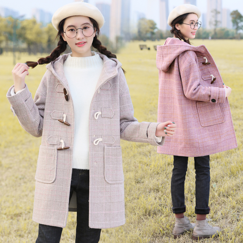 Young girl's winter clothing Mao jacket junior high school students Winter high school girls' horns buckle day department in the long version of the children's big clothes