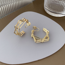 Earrings Girl 2021 New wave small crowddesign Sensation Nails South Korea Nets Red Temperamental Mosquito Coil without earbuds ear clips