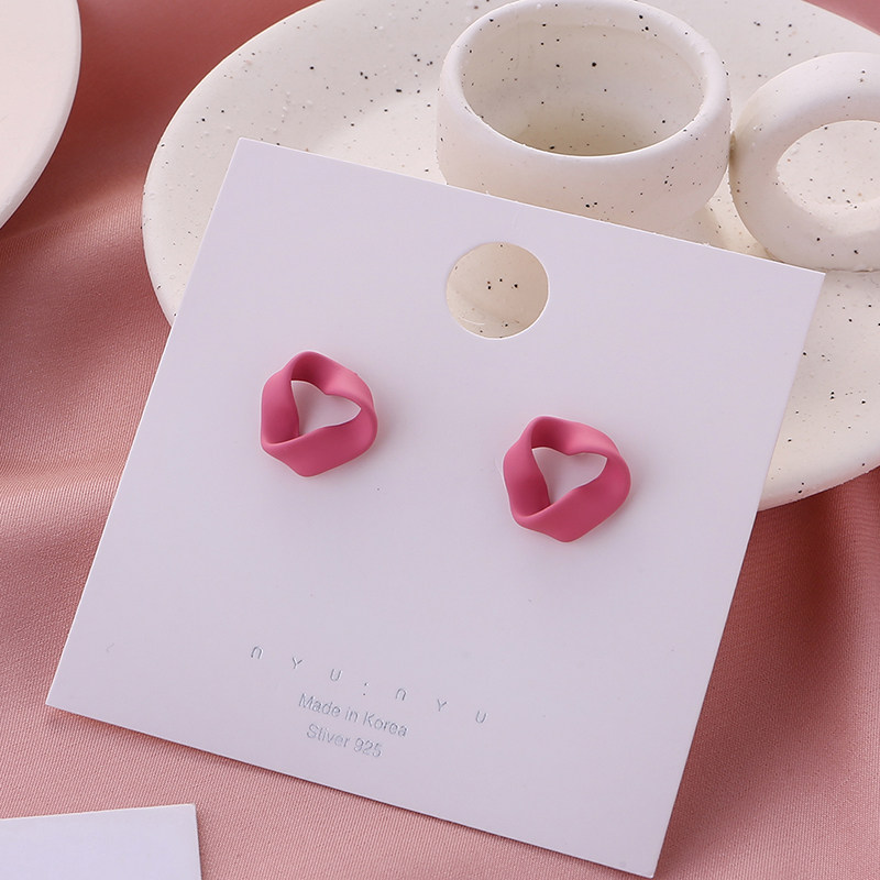 Day Ensemble High Level Sensation Metal Triangular Ciri ear pin Temperament Personality Brief Ear Clip without otolehole Ear Accessories