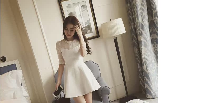 2018 mùa thu mới Hàn Quốc phụ nữ tính khí sexy bảy điểm tay áo đầm ren là mỏng A-line váy váy ngắn đầm chữ a trung niên