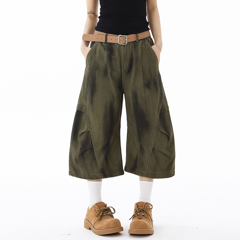 150kg Plus Size American Retro Distressed Dirty-Dyed Cargo Shorts for Women, Pleated Wide-Leg Scimitar-Shaped Cropped Pants