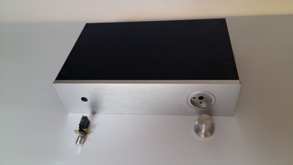 2707 All aluminum amplifier chassis