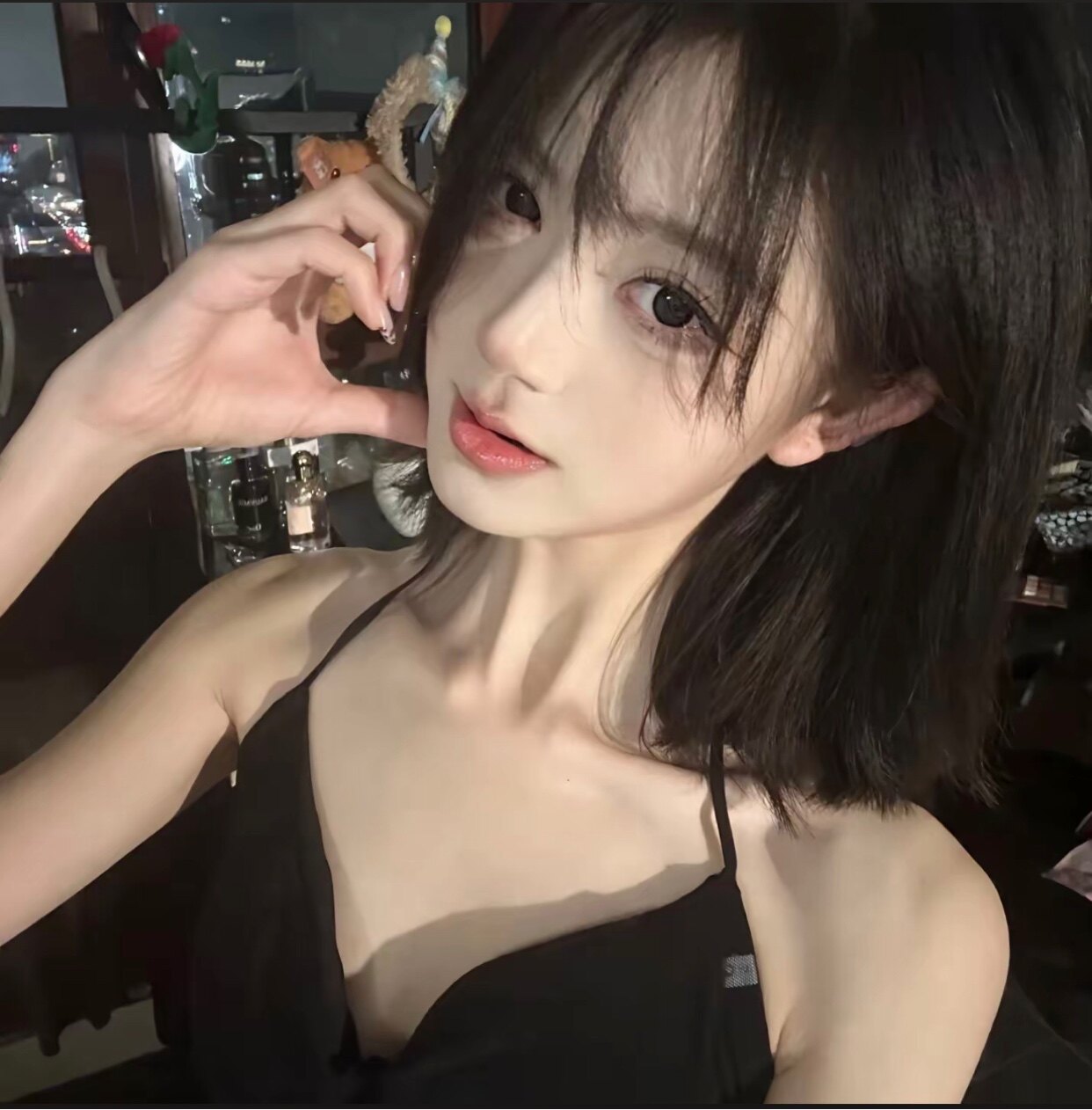 炎炎焕颜美妆