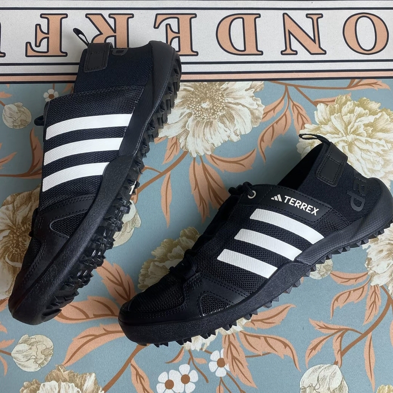 Adidas River Tracing Shoes Men's and Women's Shoes 2025 Summer New Breathable Amphibious Shoes Outdoor Wading Shoes Hp8636