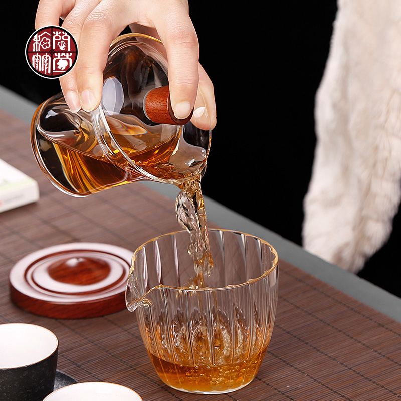 Glass flower pear hand grasp tea tureen single more transparent Chinese worship only three cup bowl tea set to heat