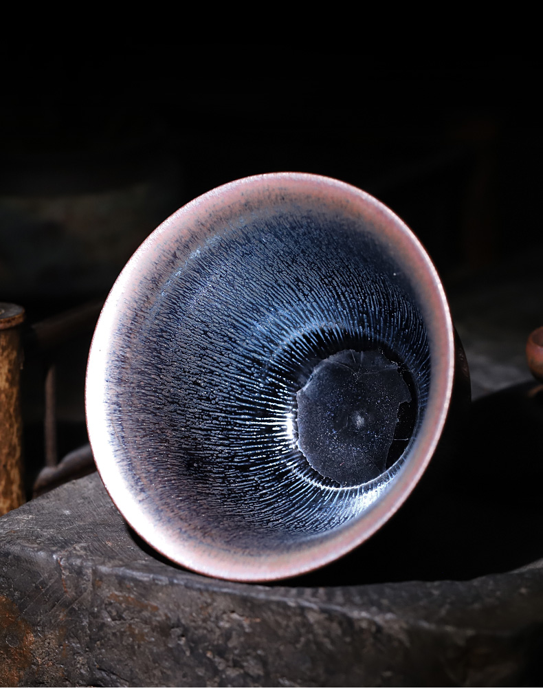 Jianyang undressed ore glaze Chen Guofei manual build light footed tureen authentic ceramic cups tire iron hand grasp a pot of tea bowl