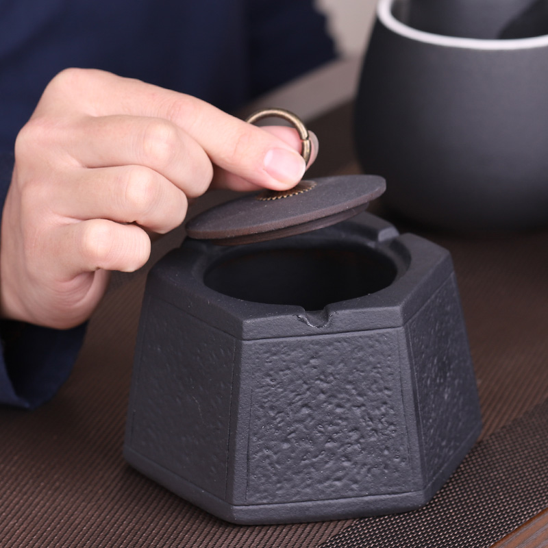 New Chinese style restoring ancient ways is an ashtray and fly ash move home sitting room tea table desktop with cover ceramic ashtray size