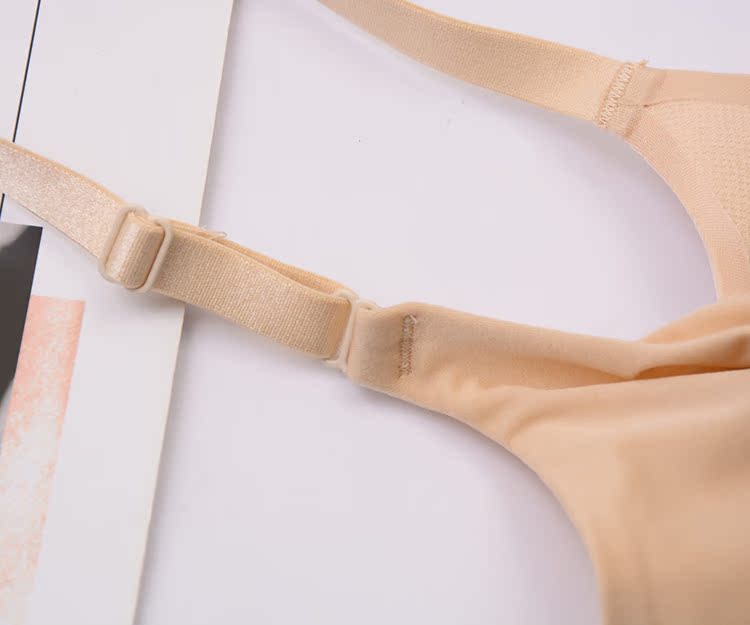 [đồ lót đĩa nhỏ] J ~ 16 không có dấu vết ở bên cạnh bên của mặt sữa trắng sáng và áo ngực thoáng khí thoải mái thu thập áo ngực do lot nu