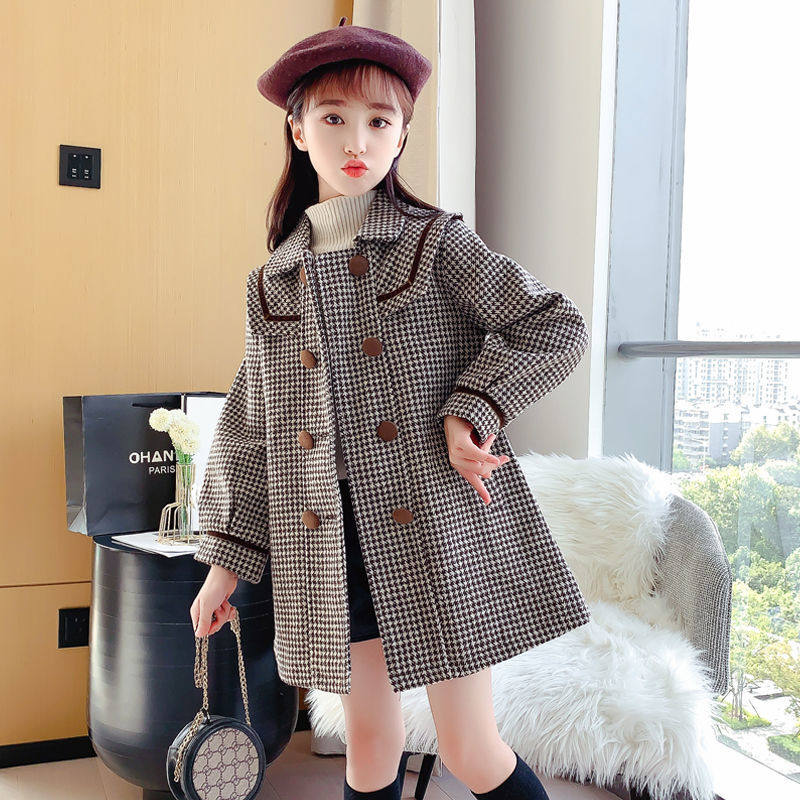 Girl Mao's coat spring 2022 new Yankee childhood clothing in the middle - long - term childhood clothing
